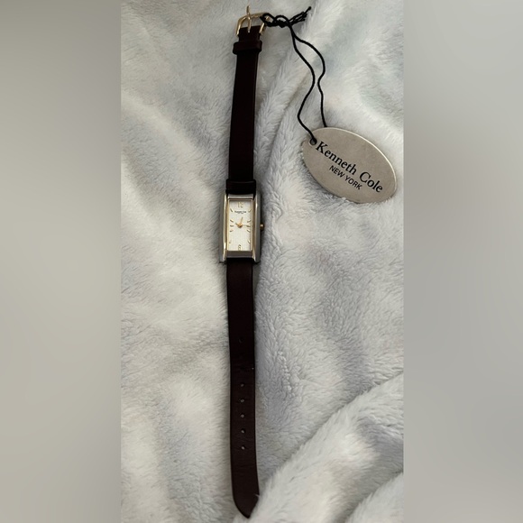 NWT Authentic Vintage Kenneth Cole 2-Tone Stainless Steel Watch w/Leather KC2152 - Picture 4 of 16